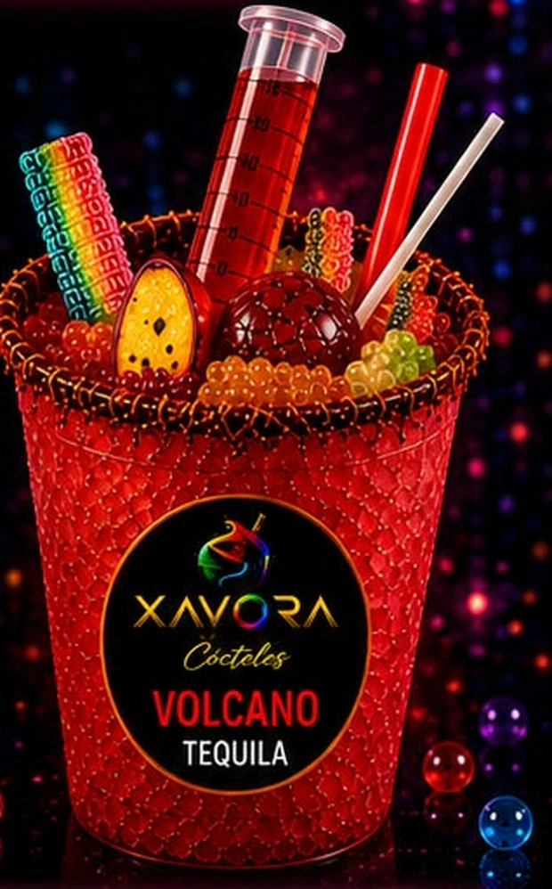 Cóctel Xavora Volcano en color rojo